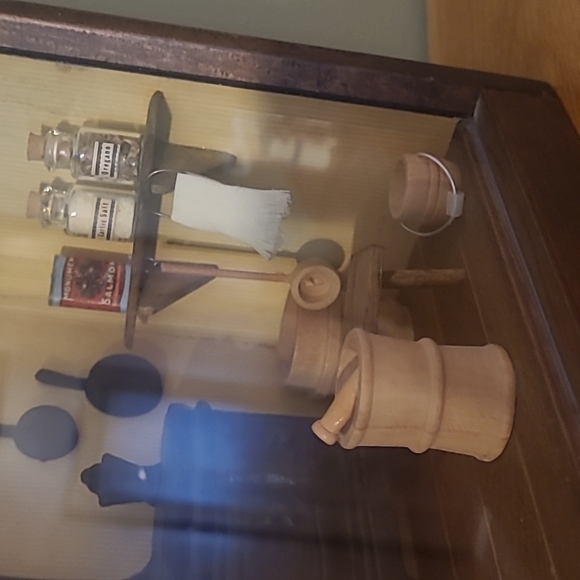 Vintage Miniature Kitchen - Picture 2 of 5